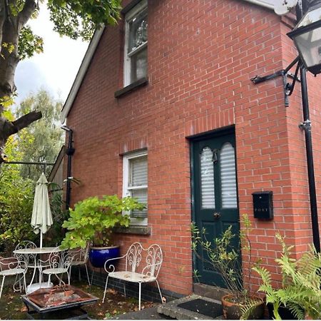 Apartamento Self Contained Coach House In Leafy South Belfast The Location Is Not Accurate Exterior foto