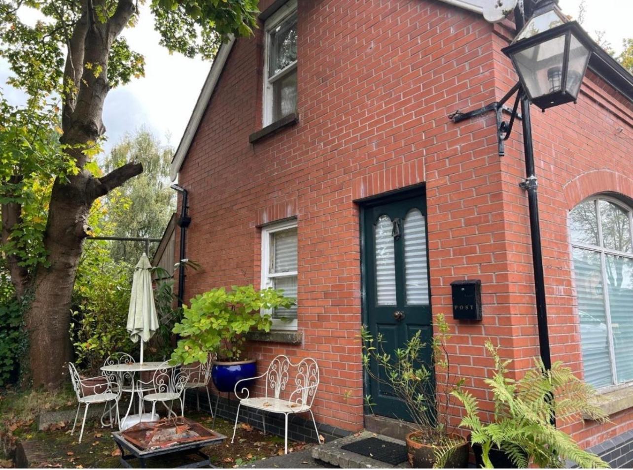 Apartamento Self Contained Coach House In Leafy South Belfast The Location Is Not Accurate Exterior foto